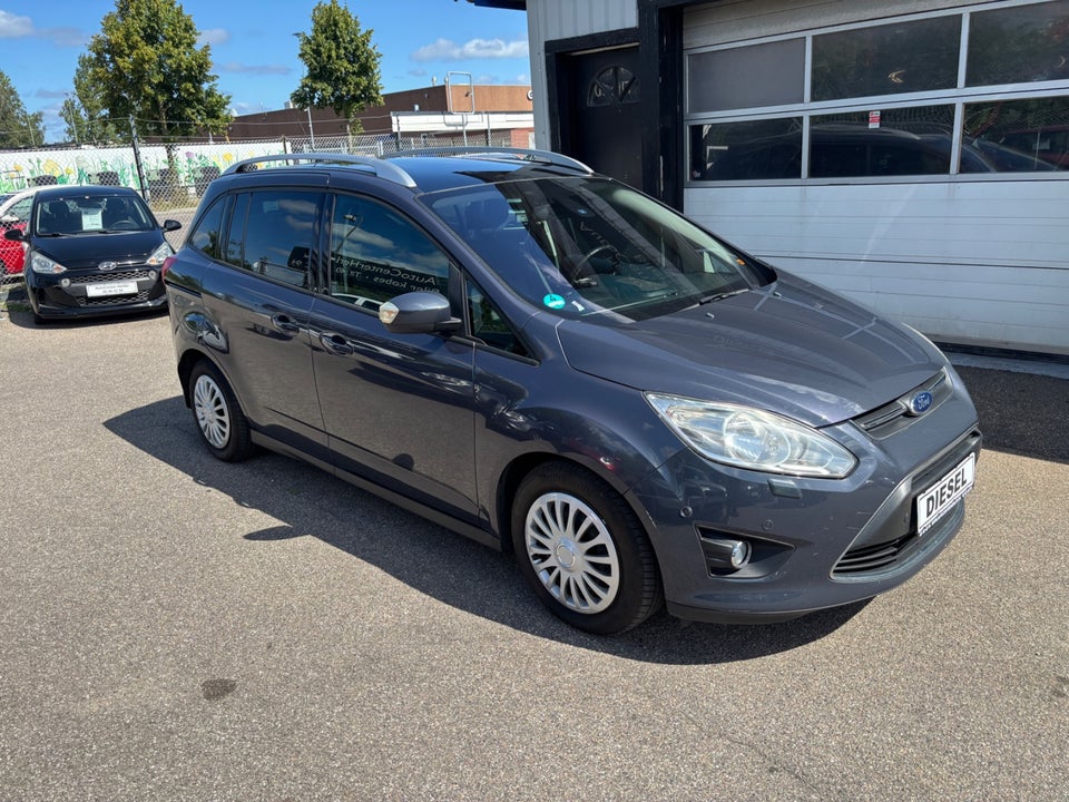Ford Grand C-MAX 1,6 TDCi 115 Trend 7prs 5d