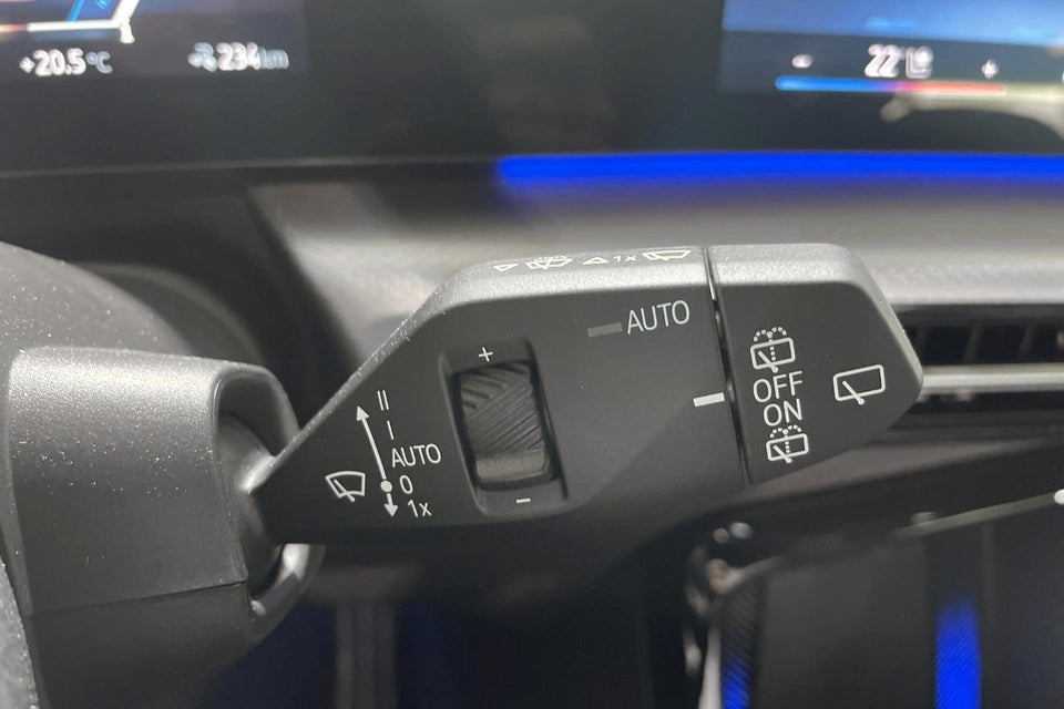 BMW iX1 xDrive30 Fully Charged 5d