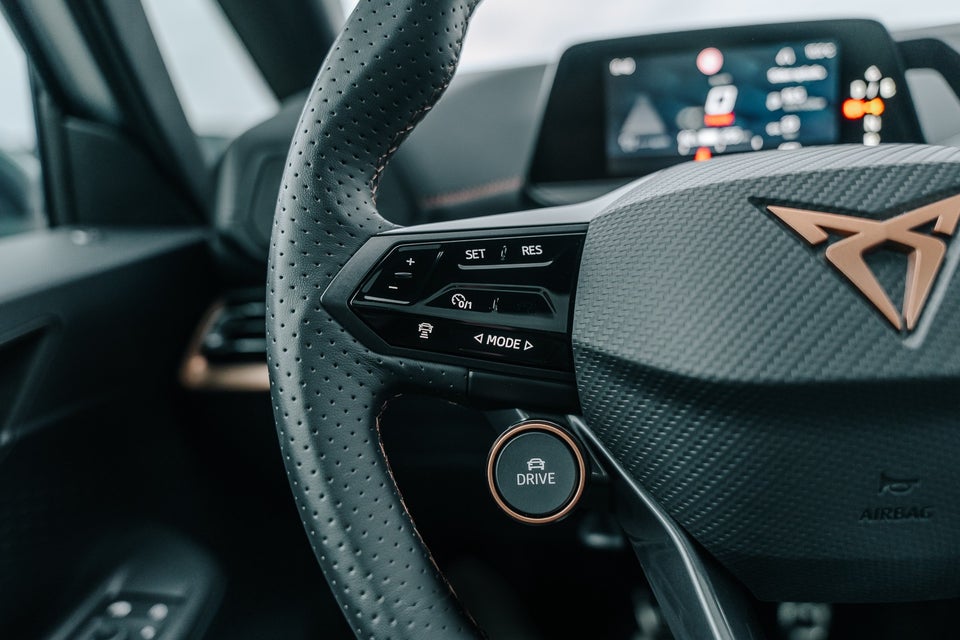 Cupra Born 58 e-Boost Dinamica Pack High 5d