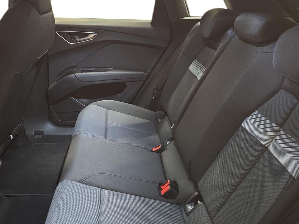 Audi Q4 e-tron 40 Attitude 5d