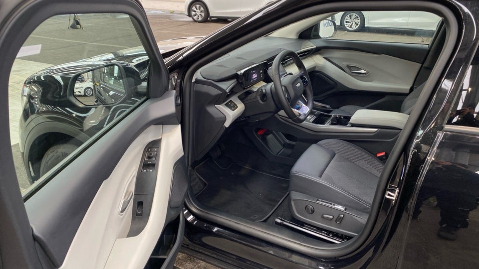 Ford Explorer 82 Select Extended Range 5d