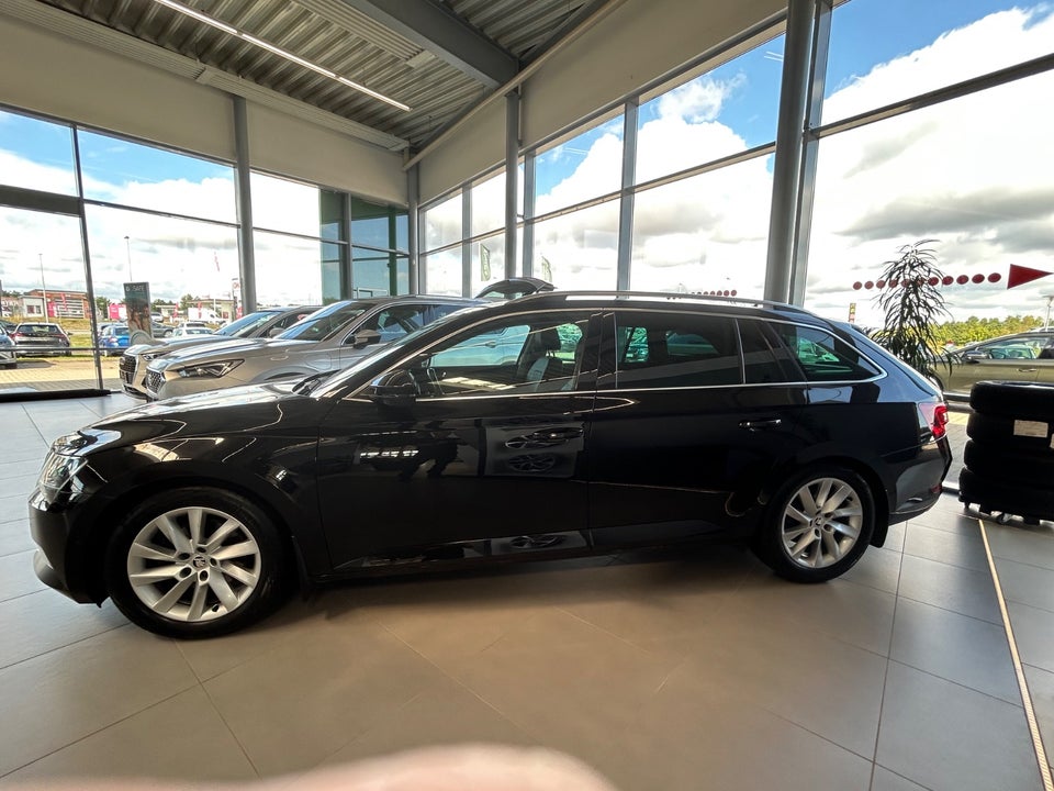 Skoda Superb 1,5 TSi 150 Business Combi DSG 5d
