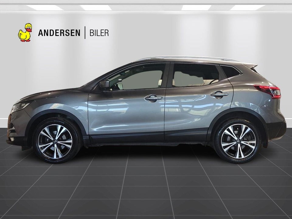 Nissan Qashqai 1,3 Dig-T 140 N-Connecta 5d
