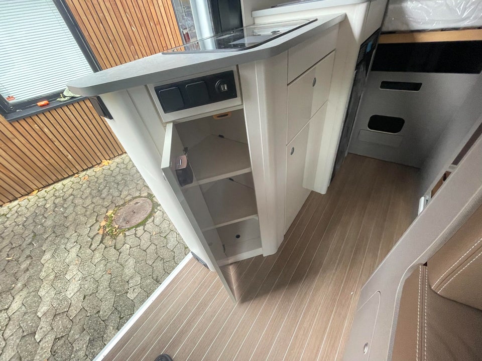 Etrusco CV600DF 2,0 aut. 4d