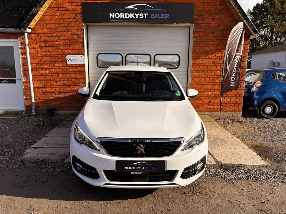 Peugeot 308 1,5 BlueHDi 130 Style 5d