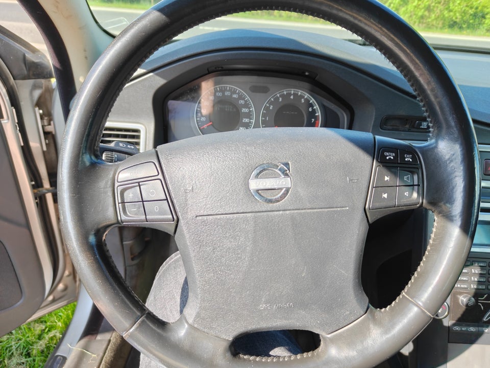 Volvo V70 2,0 Momentum 5d