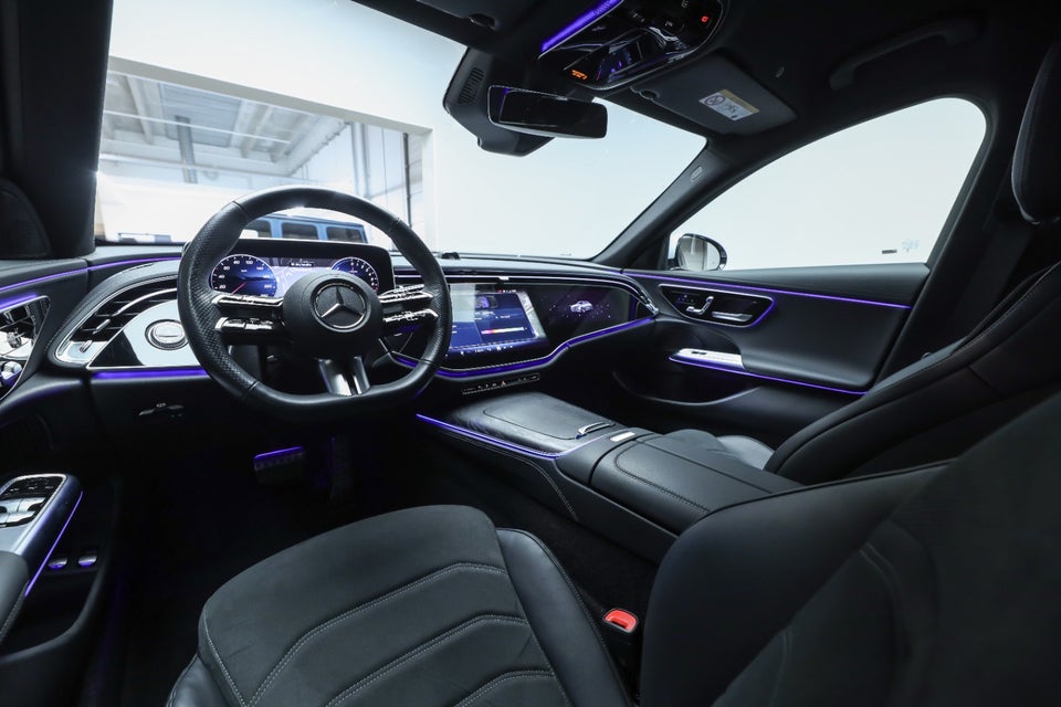 Mercedes E300 e 2,0 AMG Line stc. aut. 5d