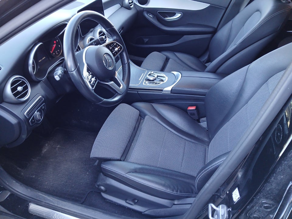 Mercedes C220 d 2,0 Avantgarde stc. aut. 5d