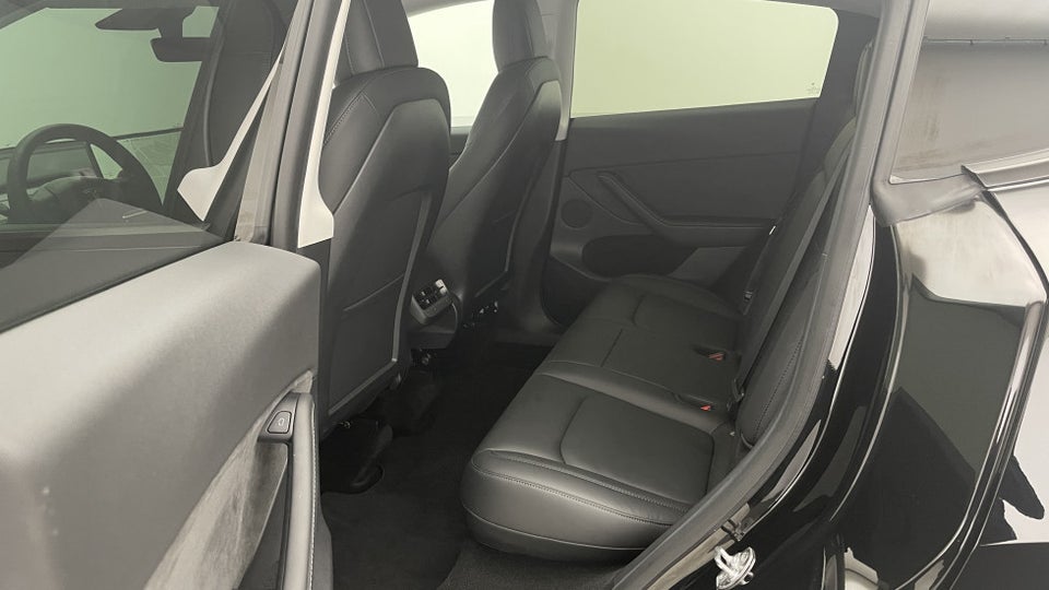 Tesla Model Y Long Range AWD 5d