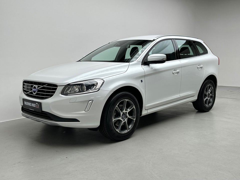 Volvo XC60 2,0 D4 190 Ocean Race aut. 5d