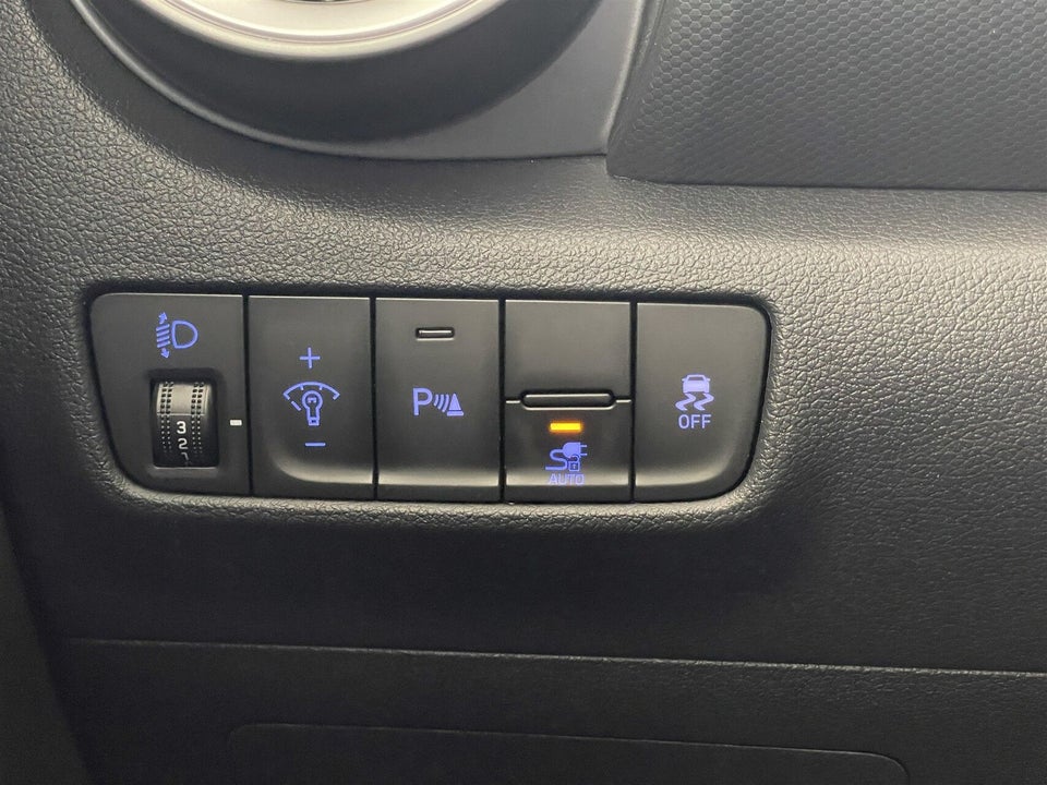 Hyundai Kona 39 EV Essential 5d