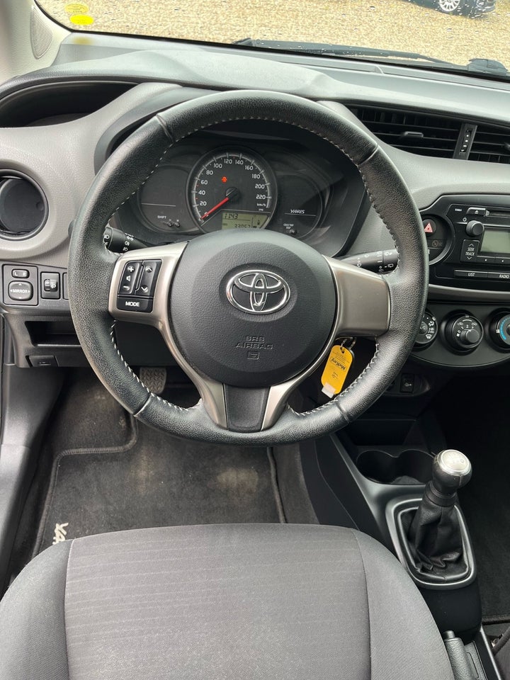 Toyota Yaris 1,0 VVT-i T1 5d