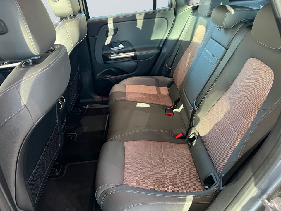 Mercedes EQA250+ Electric Art 5d