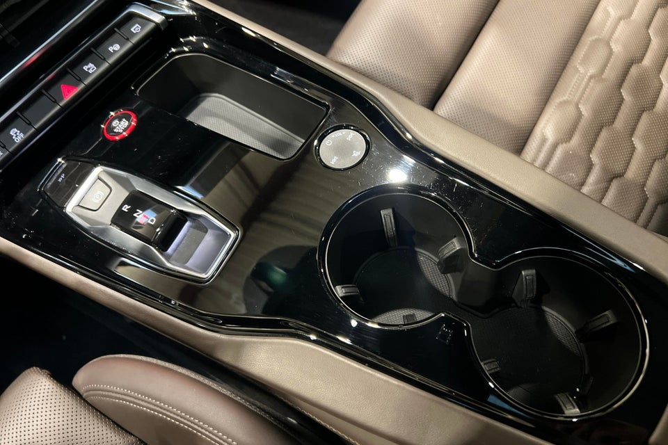 Audi e-tron GT quattro 4d