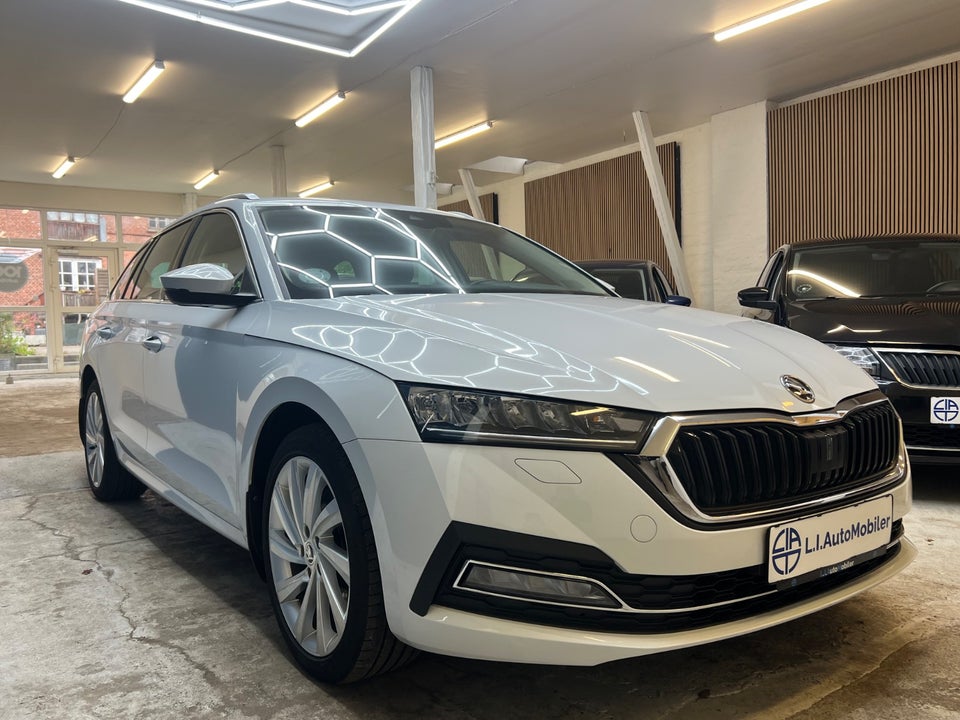 Skoda Octavia 1,4 TSi iV Plus Combi DSG 5d