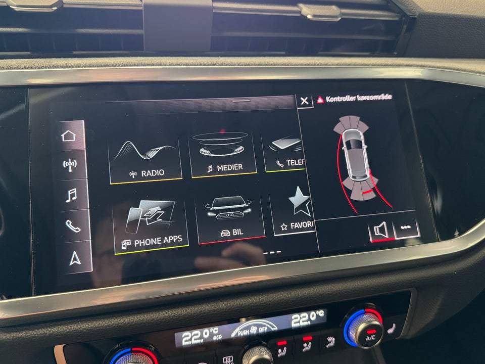 Audi Q3 45 TFSi e Attitude plus S-tr. 5d