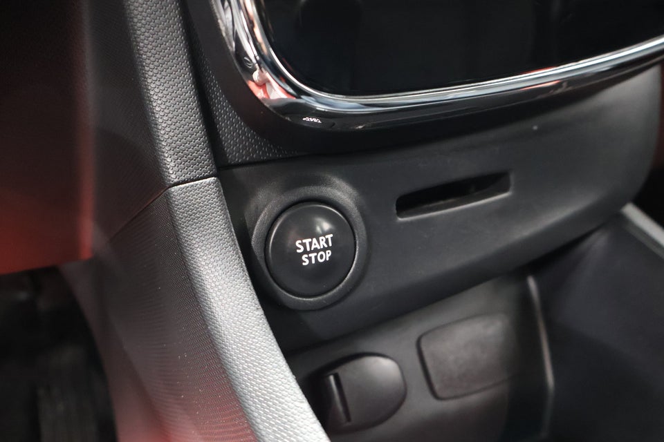 Renault Clio IV 0,9 TCe 90 Expression 5d