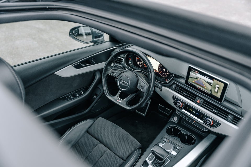 Audi A4 3,0 TDi 272 S-line Avant quattro Tiptr. 5d