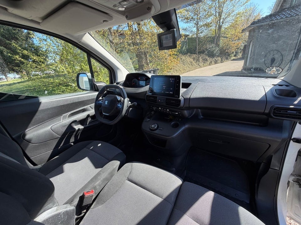 Peugeot Partner 1,5 BlueHDi 130 L2V2 Ultimate EAT8 Van