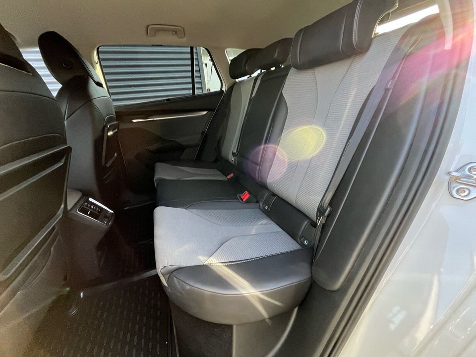 Skoda Enyaq 80 iV Suite 5d