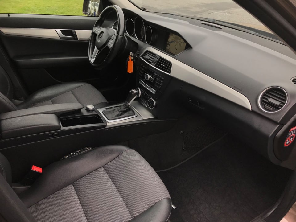 Mercedes C200 2,2 CDi Avantgarde stc. aut. BE 5d