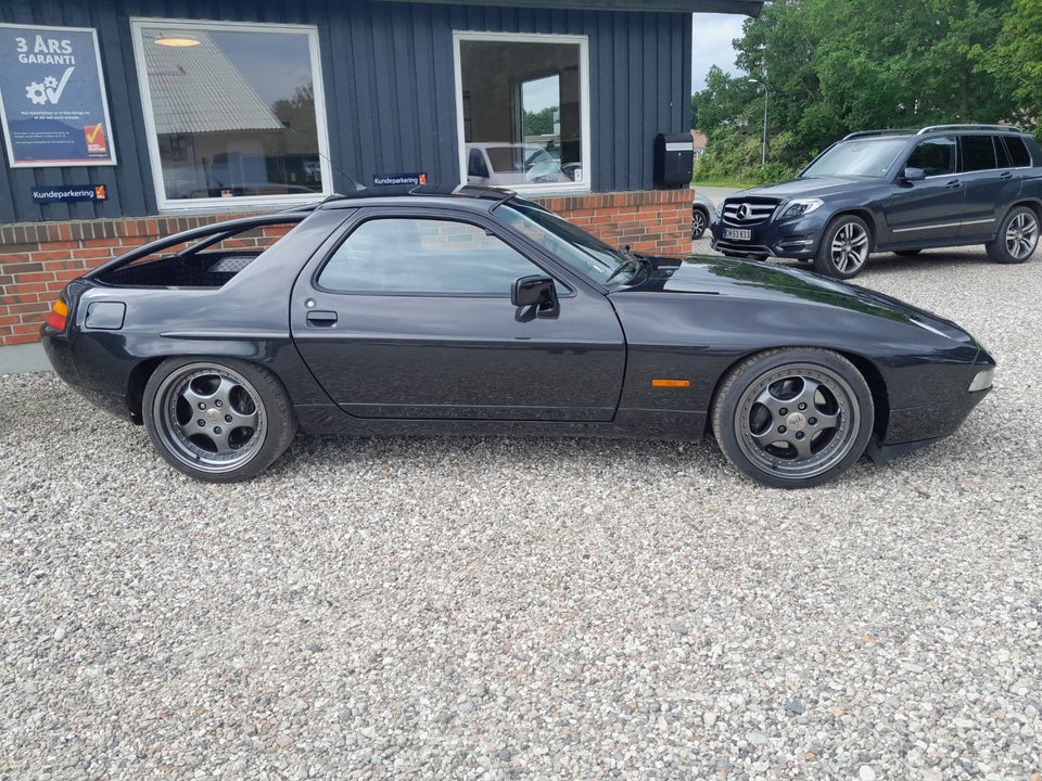 Porsche 928 5,0 S4 aut. 3d