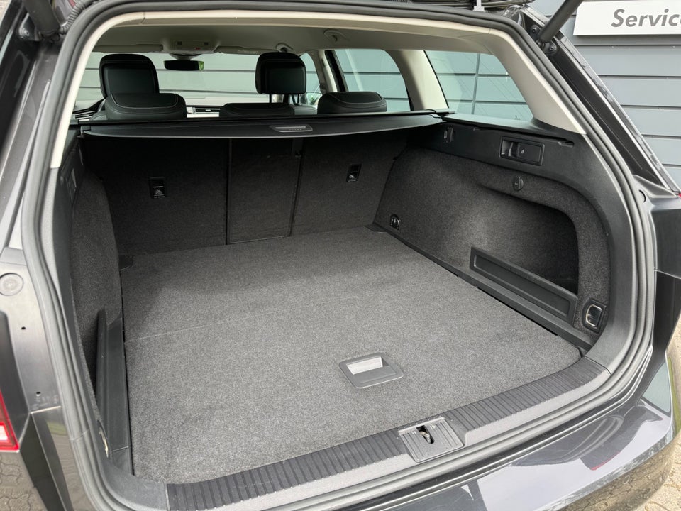 VW Passat 1,5 TSi 150 Elegance High Variant DSG 5d