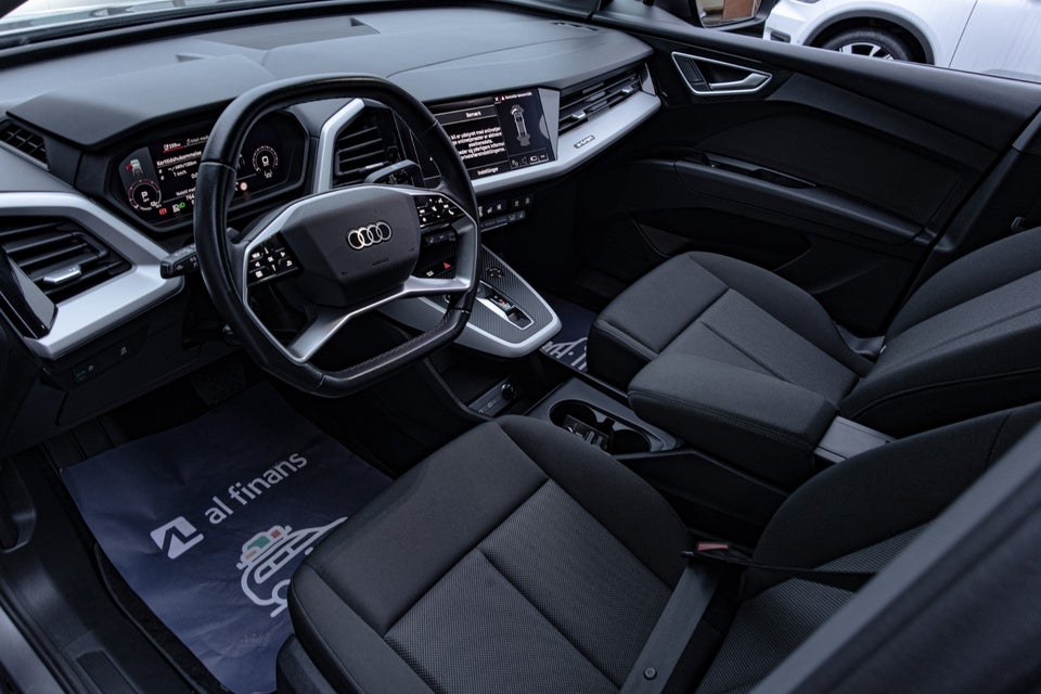 Audi Q4 e-tron 40 S-line Sportback 5d
