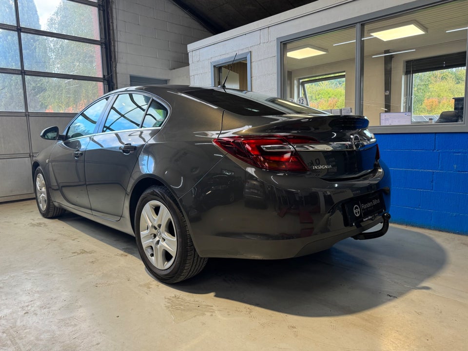 Opel Insignia 1,4 T 140 Edition eco 5d