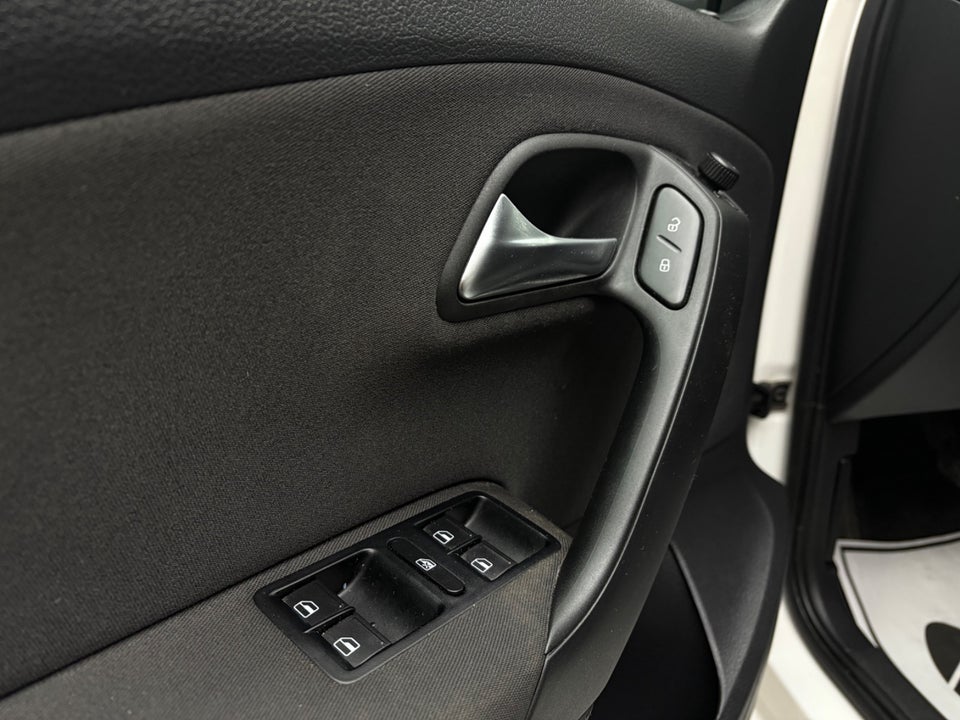 VW Polo 1,6 TDi 90 Comfortline 5d