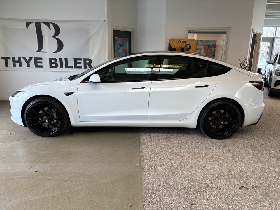 Tesla Model 3 RWD 4d