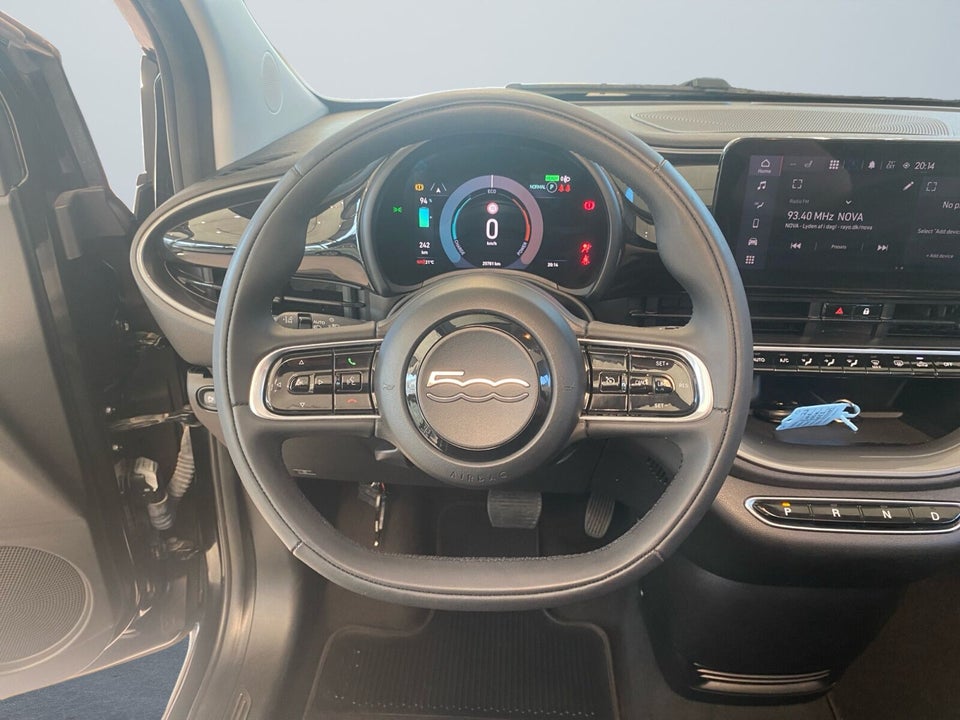 Fiat 500e 42 Icon Cabrio 2d
