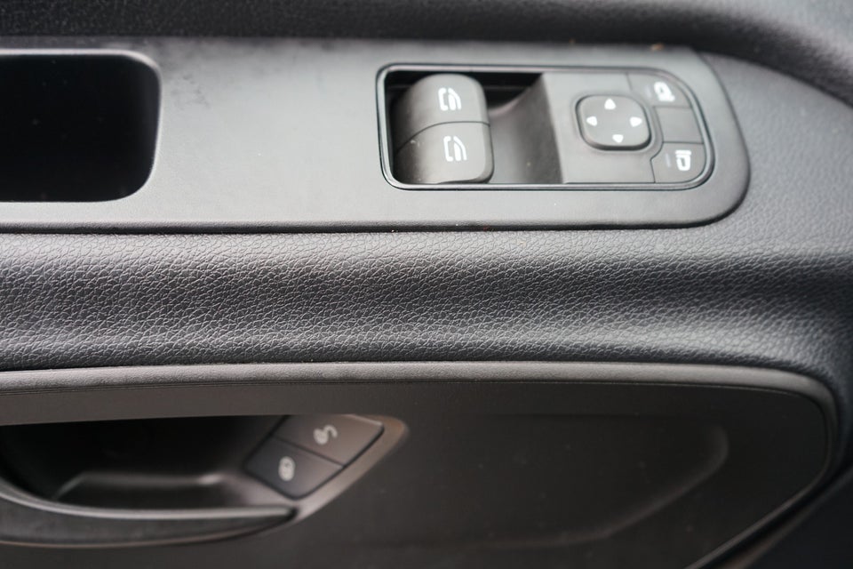 Mercedes Sprinter 317 2,0 CDi A3 Db.Kab aut. RWD 4d