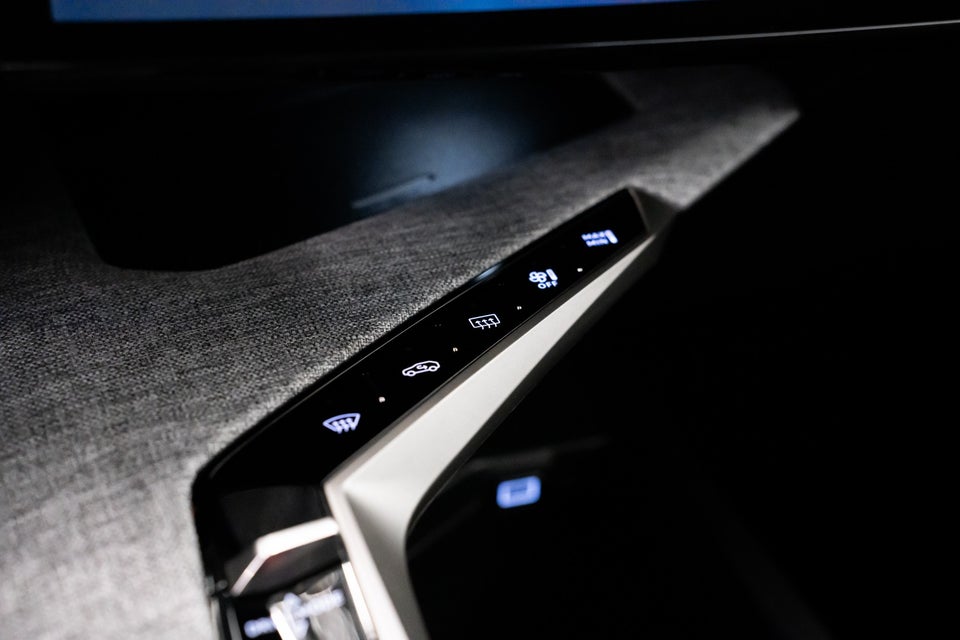 Peugeot e-5008 77 Allure 7prs 5d