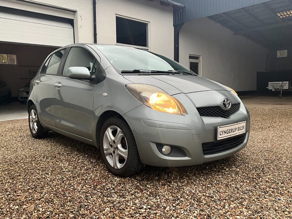 Toyota Yaris 1,4 D-4D T2 5d
