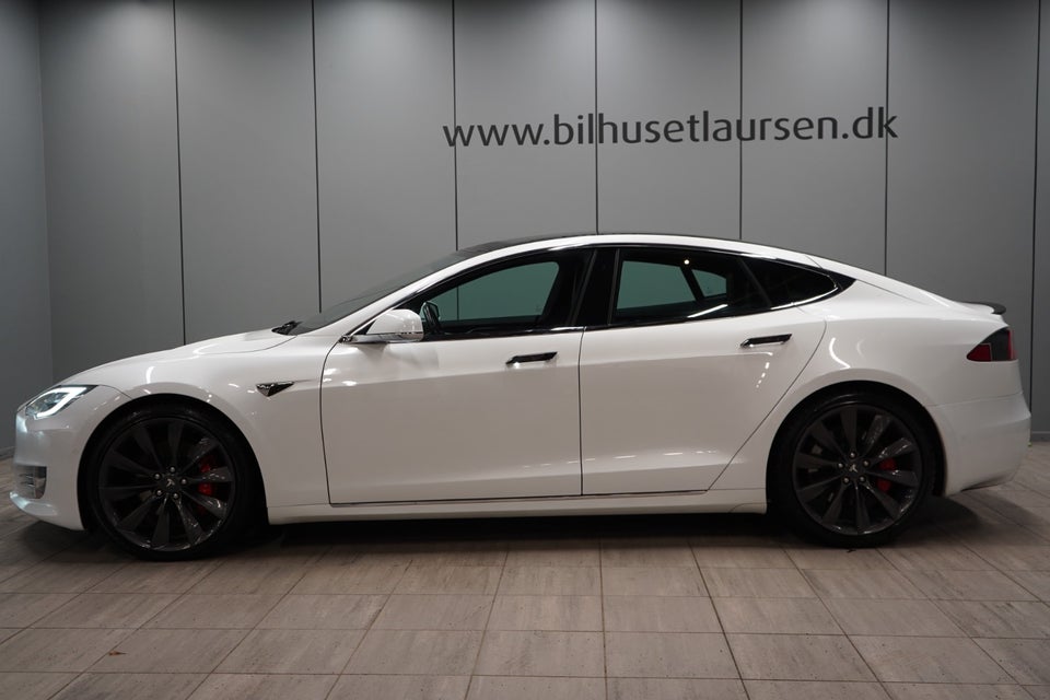 Tesla Model S Ludicrous Performance AWD 5d