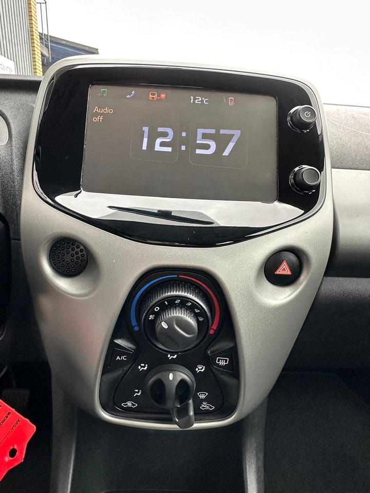 Toyota Aygo 1,0 VVT-i x-black II 5d