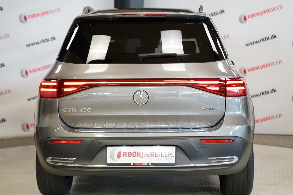 Mercedes EQB300 Progressive 4Matic 5d