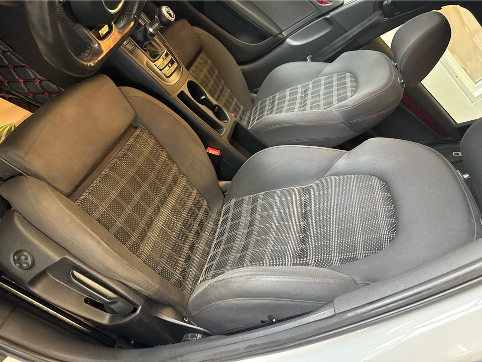 Audi A4 2,0 TDi 143 Avant 5d