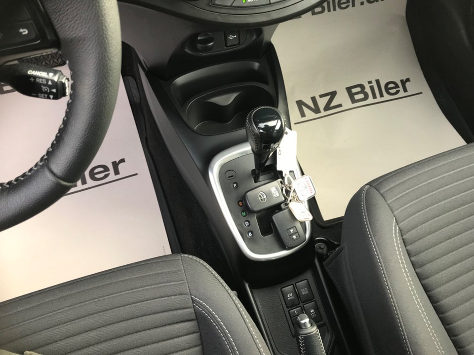 Toyota Yaris 1,5 Hybrid H3 Smart e-CVT 5d