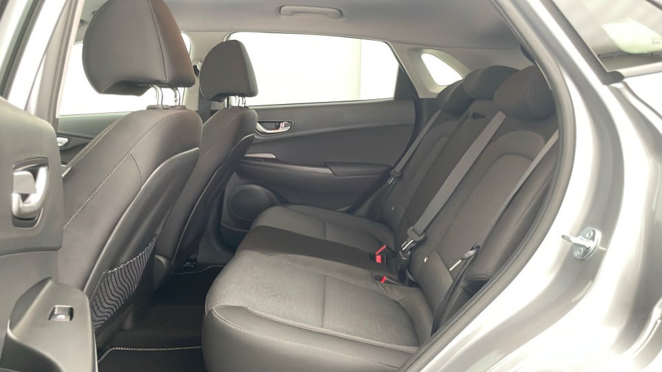 Hyundai Kona 64 EV Advanced 5d