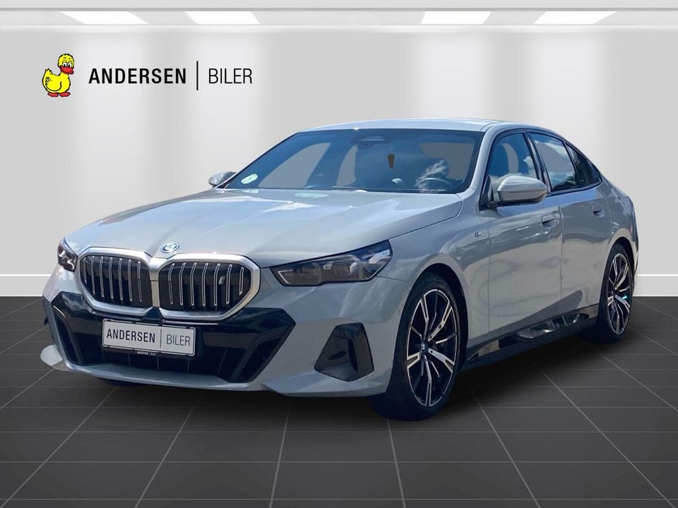 BMW i5 eDrive40 M-Sport 4d