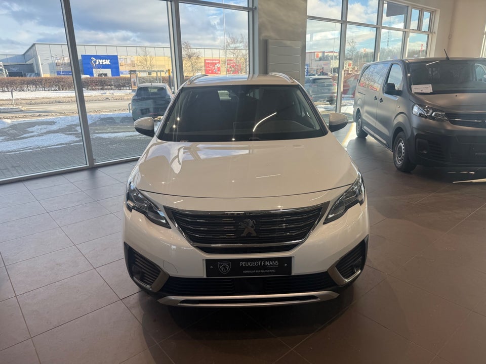 Peugeot 5008 1,2 e-THP 130 Allure 7prs 5d