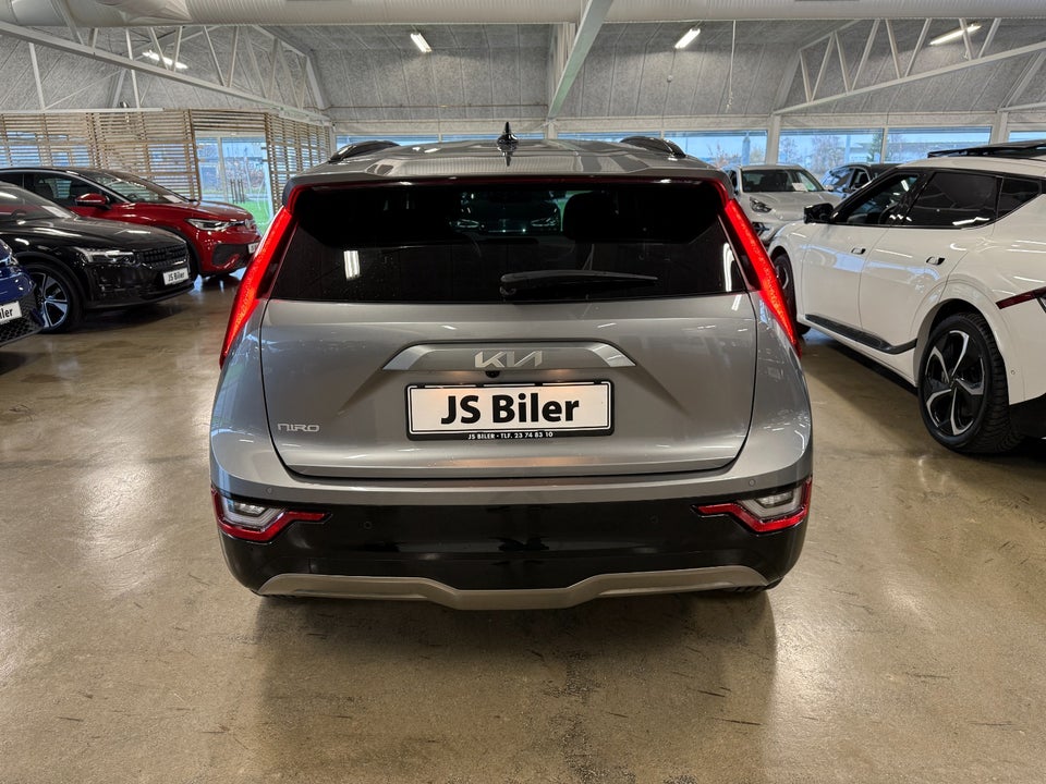 Kia Niro 64 EV Upgrade 5d
