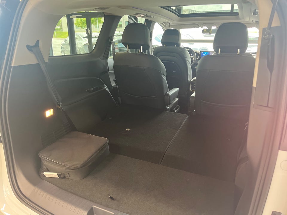 Maxus Euniq5 70 6prs 5d