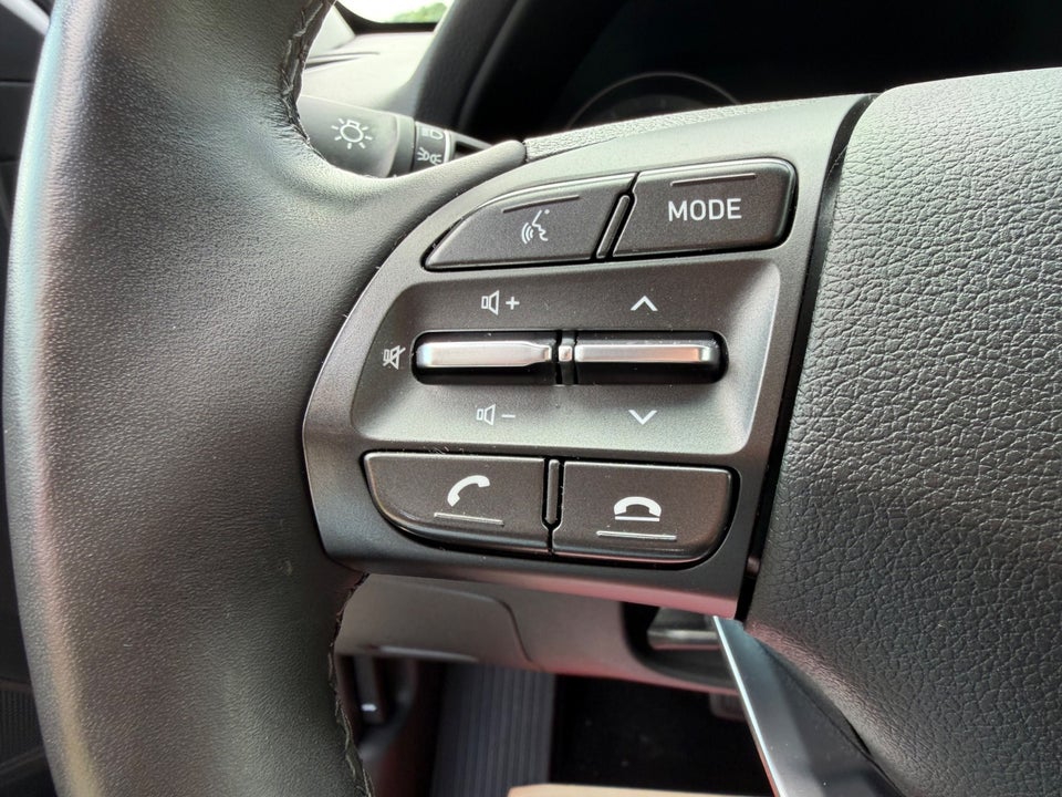 Hyundai i30 1,0 T-GDi Essential stc. DCT 5d