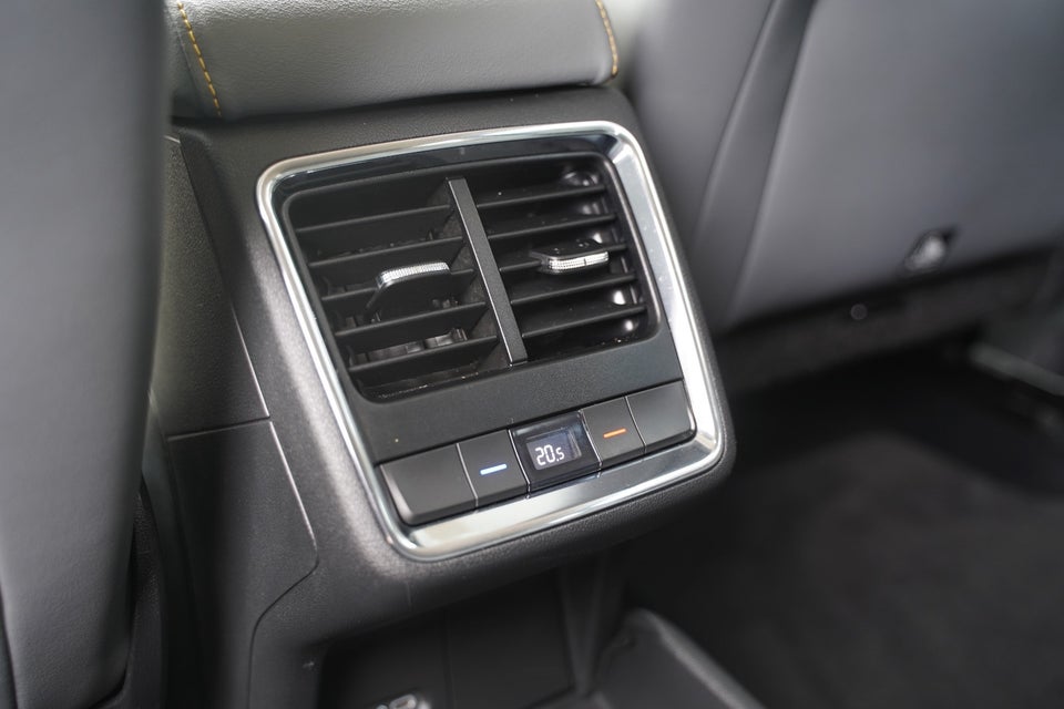 Skoda Enyaq 80 iV Plus 5d