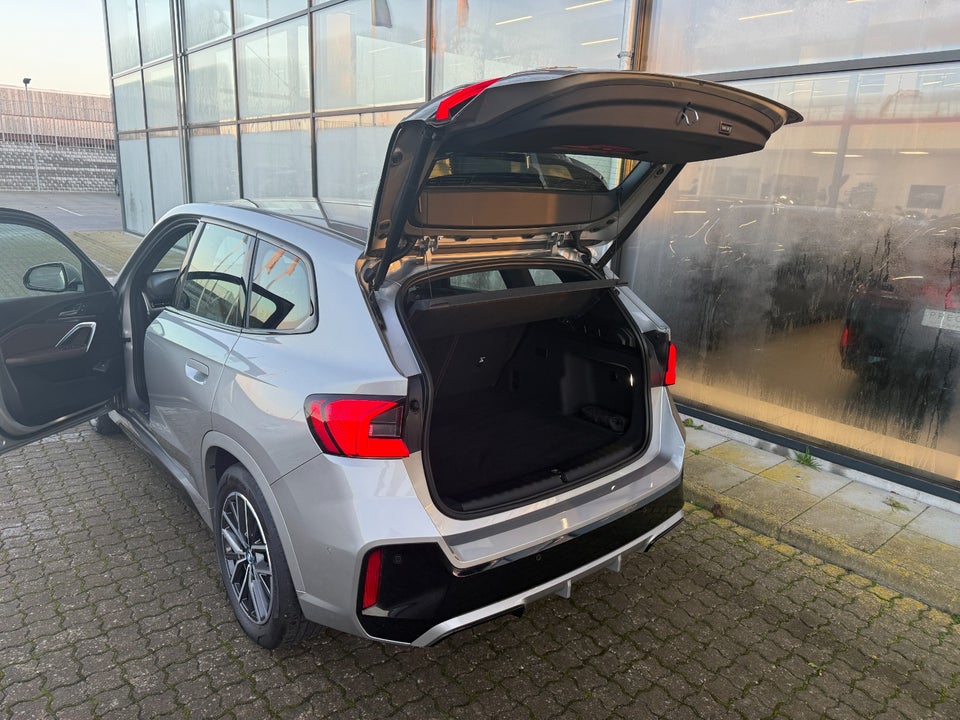 BMW iX1 xDrive30 M-Sport Premium 5d