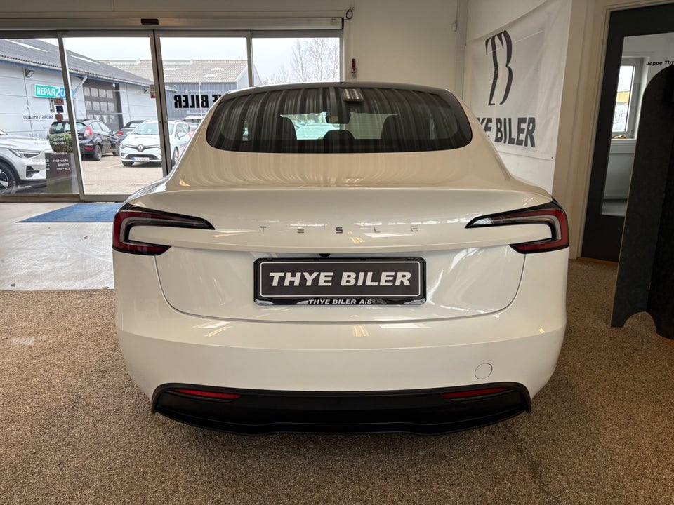 Tesla Model 3 RWD 4d