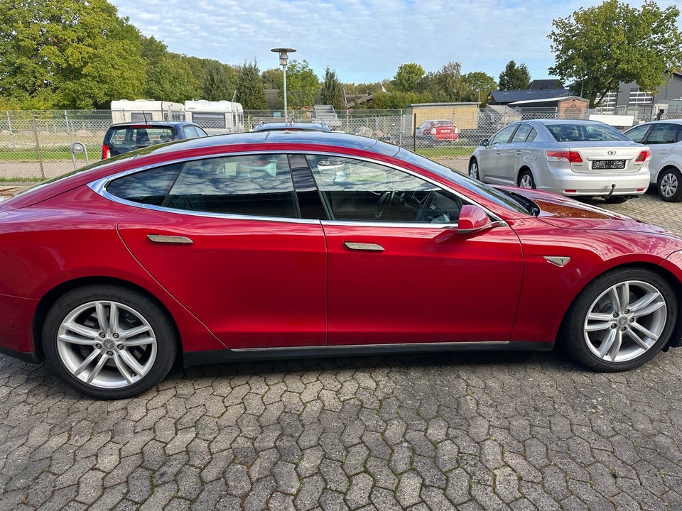Tesla Model S 85D 5d